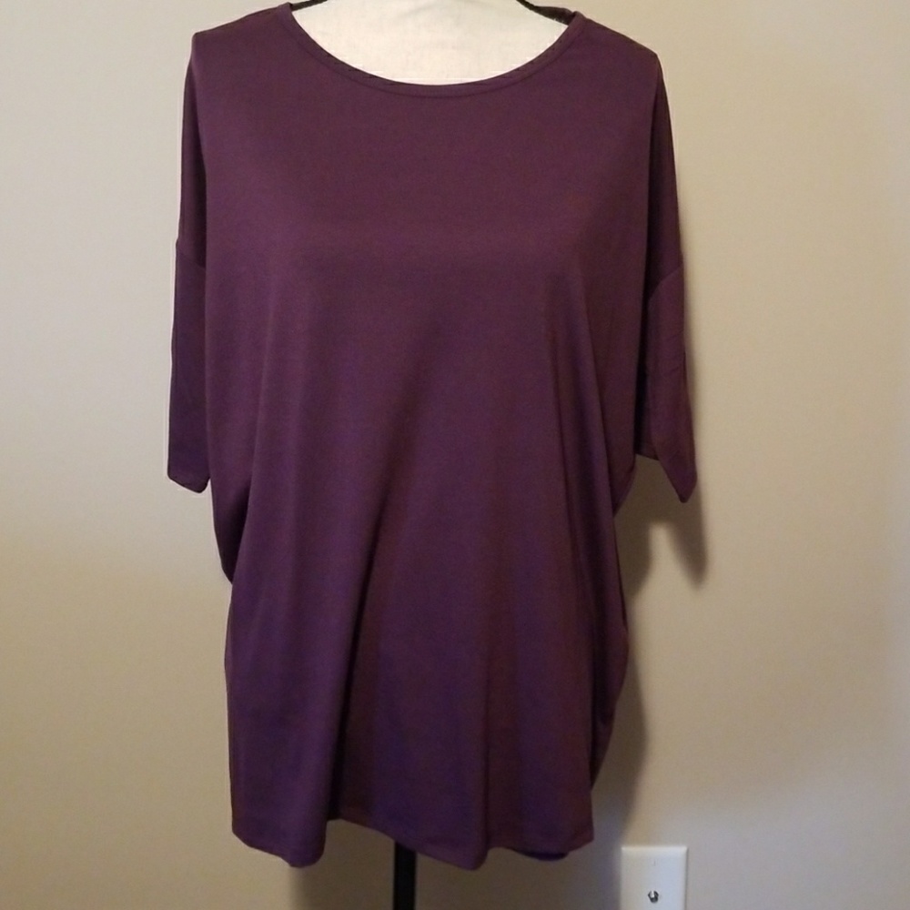 EUC LuLaRoe Irma size S